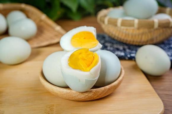 trứng, bổ gan, hại gan